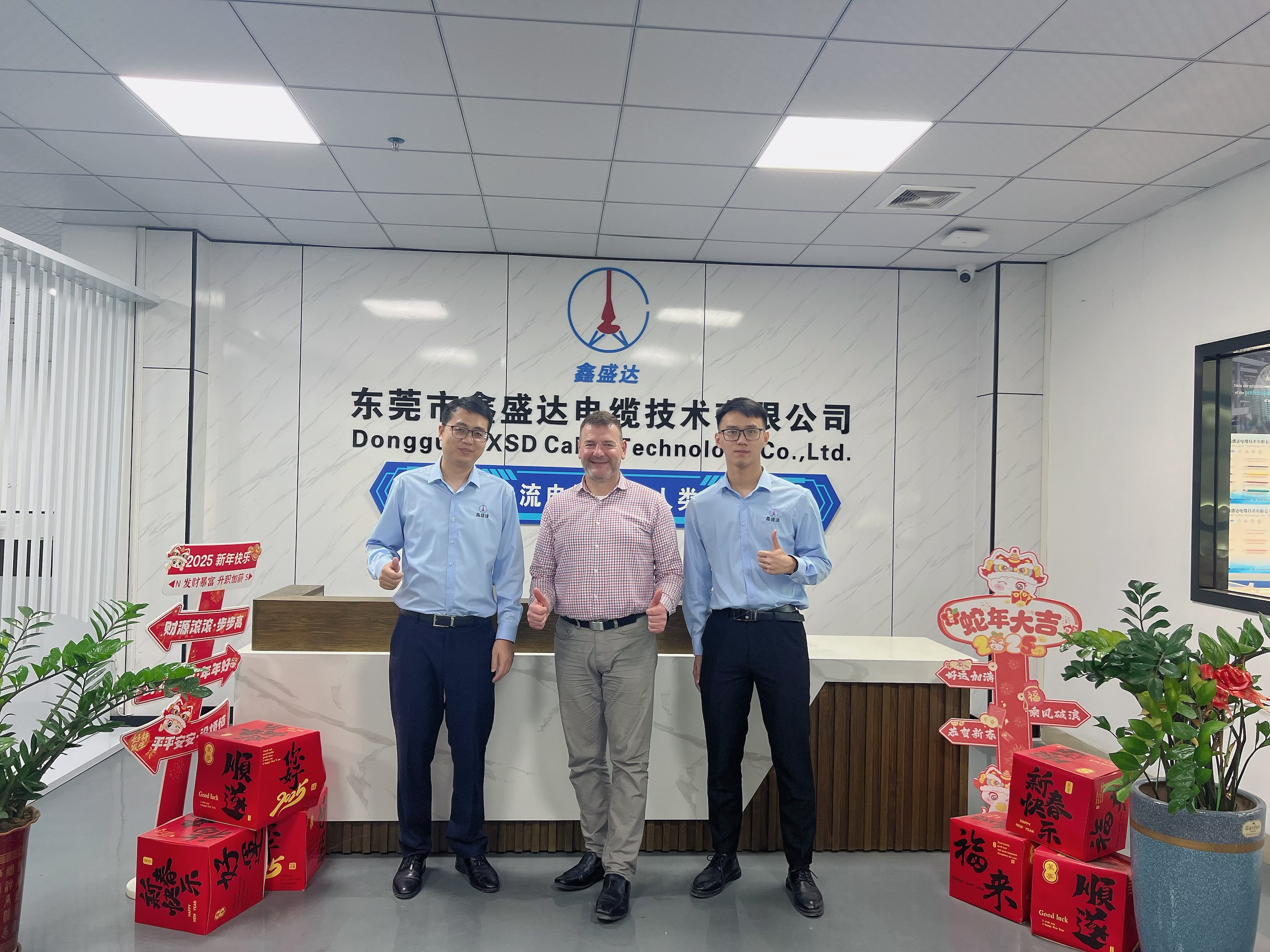 El cliente de Nueva Zelanda visita el cable XSD para discutir la nueva cooperación del proyecto